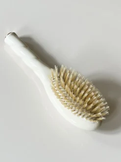 N.06 La brosse bébé MA PREMIÈRE BROSSE Blanc Crème|La Bonne Brosse Hot
