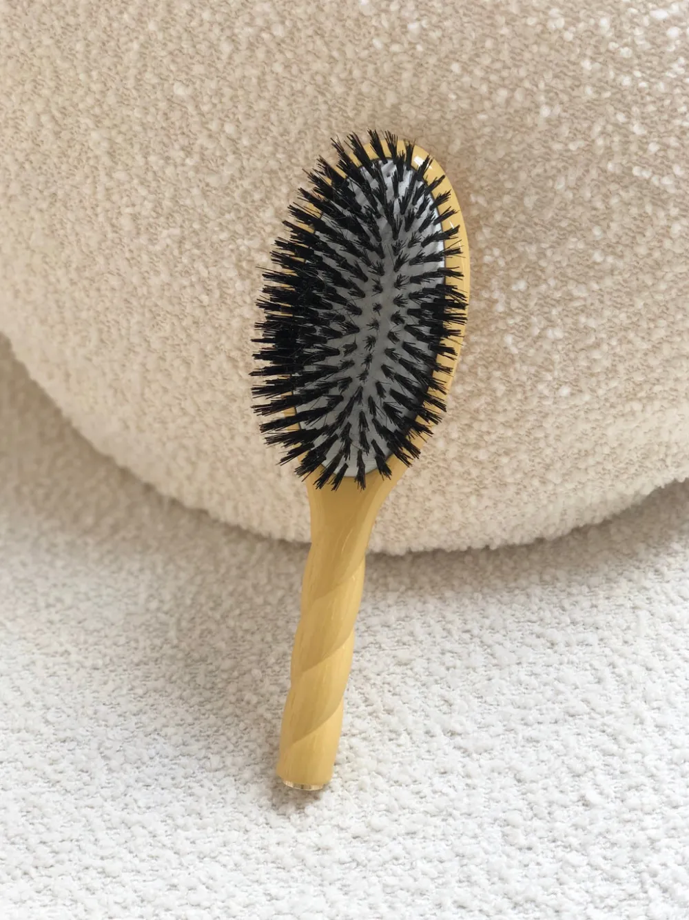 N.01 La Brosse Brillance & Soin L'UNIVERSELLE Jaune Safran|La Bonne Brosse Discount