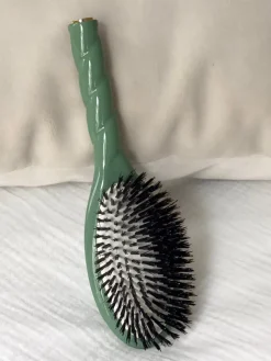 N.01 La Brosse Brillance & Soin L'UNIVERSELLE Vert Amande|La Bonne Brosse Flash Sale