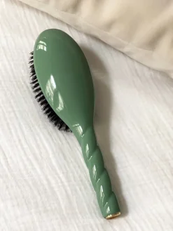 N.01 La Brosse Brillance & Soin L'UNIVERSELLE Vert Amande|La Bonne Brosse Flash Sale