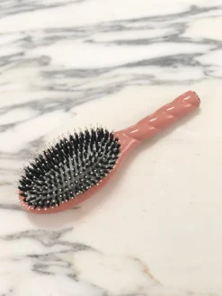 N.03 La Brosse Cuir Chevelu Sensible L'INDISPENSABLE DOUCEUR Corail|La Bonne Brosse Flash Sale