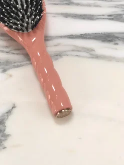 N.03 La Brosse Cuir Chevelu Sensible L'INDISPENSABLE DOUCEUR Corail|La Bonne Brosse Flash Sale