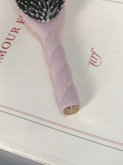 N.03 La Brosse Cuir Chevelu Sensible L'INDISPENSABLE DOUCEUR Rose Lilas|La Bonne Brosse Cheap