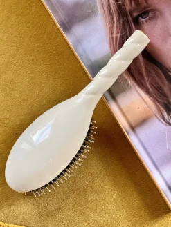 N.03 La Brosse Cuir Chevelu Sensible L'INDISPENSABLE DOUCEUR Blanc Crème|La Bonne Brosse Shop