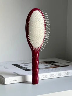 N.04 La Brosse Démêlante & Massante LA MIRACLE Rouge Cerise|La Bonne Brosse Cheap