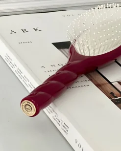 N.04 La Brosse Démêlante & Massante LA MIRACLE Rouge Cerise|La Bonne Brosse Cheap