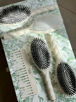 N.04 La Brosse Démêlante & Massante LA MIRACLE Blanc Crème|La Bonne Brosse New