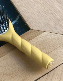 N.02 La Brosse Démêlante & Soin L'INDISPENSABLE Jaune Safran|La Bonne Brosse Hot