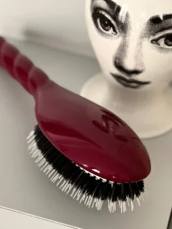 N.02 La Brosse Démêlante & Soin L'INDISPENSABLE Rouge Cerise|La Bonne Brosse Hot