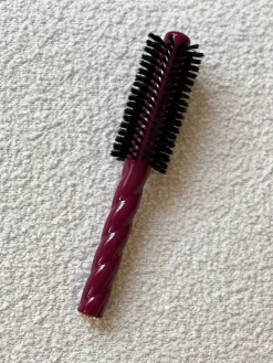 N.05 La Brosse Ronde VOLUME & STYLE Rouge Cerise|La Bonne Brosse Fashion