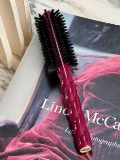N.05 La Brosse Ronde VOLUME & STYLE Rouge Cerise|La Bonne Brosse Fashion
