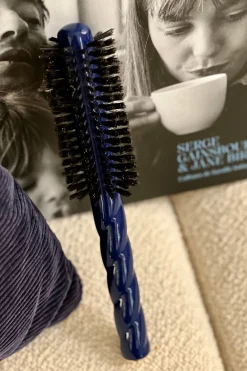 N.05 La Brosse Ronde VOLUME & STYLE Bleu Myrtille|La Bonne Brosse Cheap