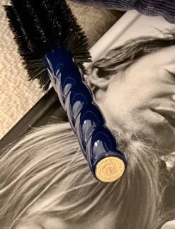 N.05 La Brosse Ronde VOLUME & STYLE Bleu Myrtille|La Bonne Brosse Cheap