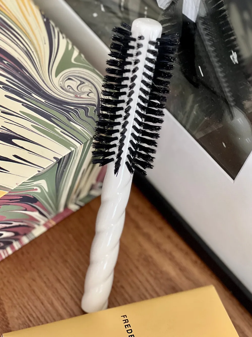 N.05 La Brosse Ronde VOLUME & STYLE Blanc Crème|La Bonne Brosse Sale