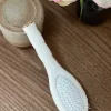 N.04 La Petite Brosse Démêlante & Massante LA MIRACLE Blanc Crème|La Bonne Brosse Online