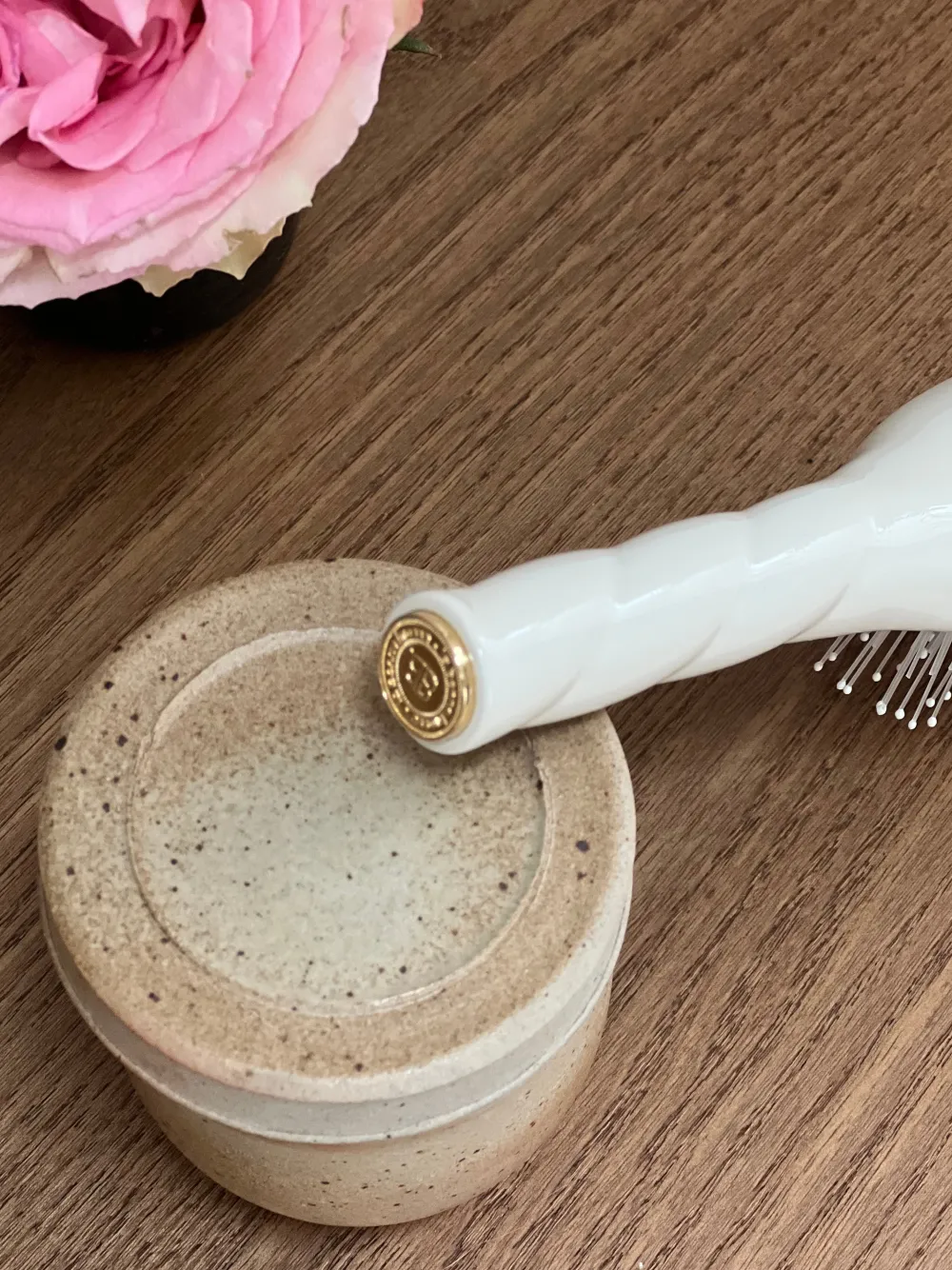 N.04 La Petite Brosse Démêlante & Massante LA MIRACLE Blanc Crème|La Bonne Brosse Online